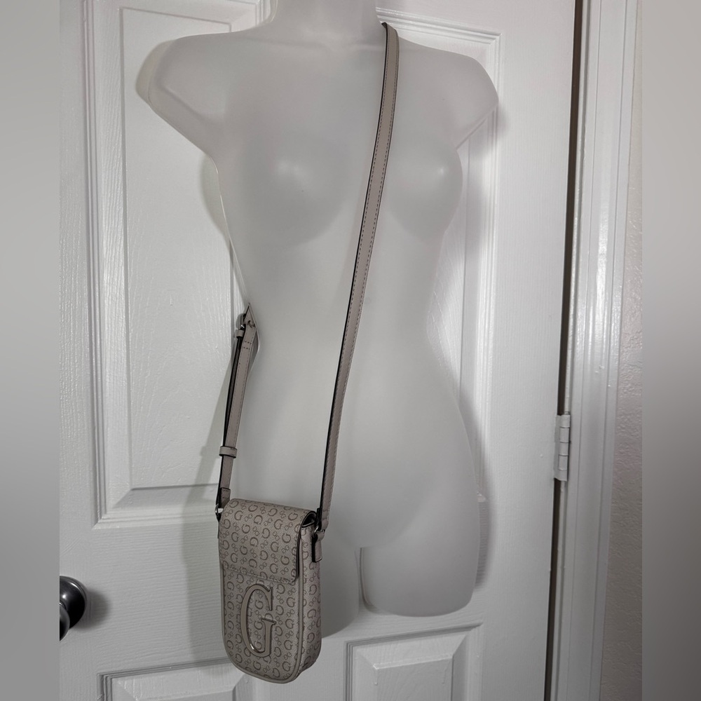 Guess Beige Crossbody Bag